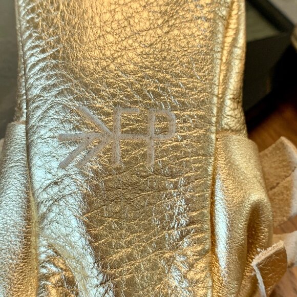 FRESHLY PICKED Gold Baby Moccasins 6 Fringe Leather Soft Sole Infant Moccs Shoes - Picture 7 of 7